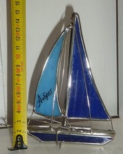 bateau voilier en verre et