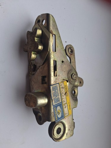 Serrure avant peugeot - g, 403