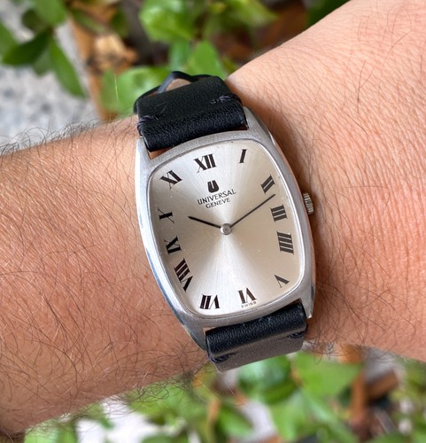 Montre universal - , ref