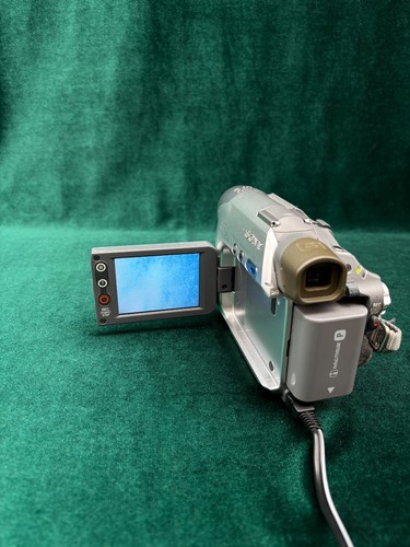 Sony dcr hc17e comcorder - dcr-hc17e, works