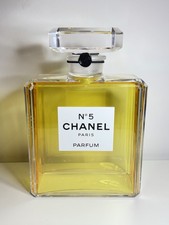 Factice Géant Chanel n*5