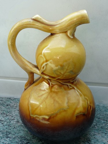 Très rare mignonnette pichet