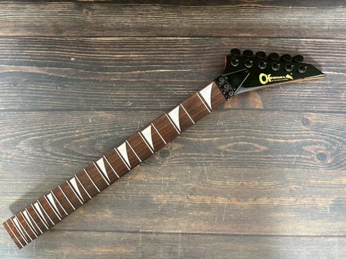 Charvel jackson kelly - by,