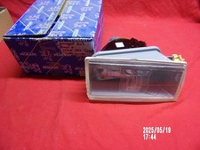 Peugeot 305 phare droit cibié