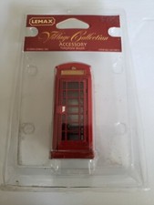 2004 LEMAX CHRISTMAS VILLAGE