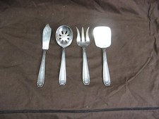 Superbe couvert à mignardise