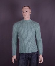 Pull mohair couleur : vert menthe et taille : M ou L (au choix)