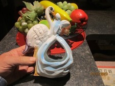 Jolie Cigogne au Sac Naissance