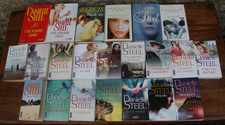DANIELLE STEEL - LOT DE 22