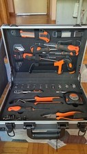 malette à outils quasi neuve