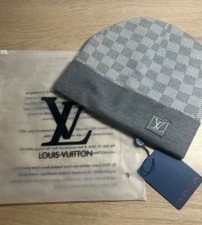 Bonnets Louis Vuitton Gris