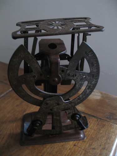 Pèse lettres ancien