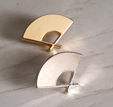 Lot vintage 2 Pin's éventail