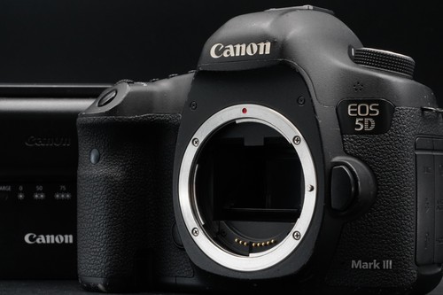 Canon eos mark iii digital - 5d,