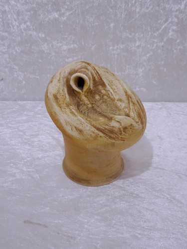 Objet design brutaliste - objet, en