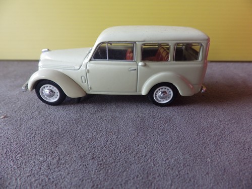 Epave norev renault - ,