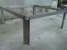 grande table basse chrome