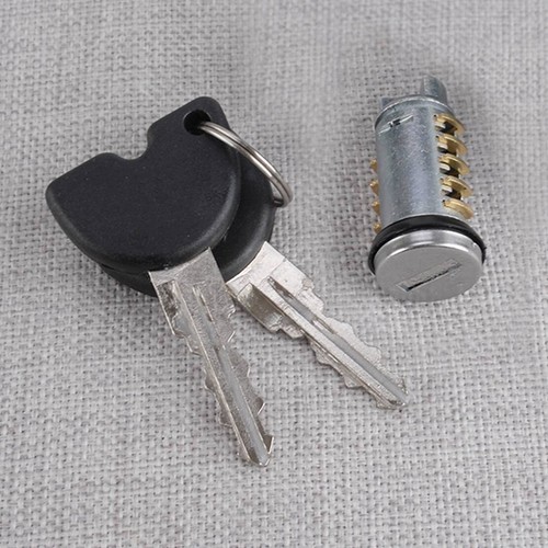 Ignition lock cylinder with - ignition,