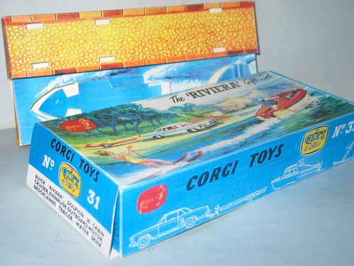 Corgi toys gift set - 31,