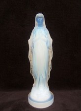 ancienne vierge en priére au