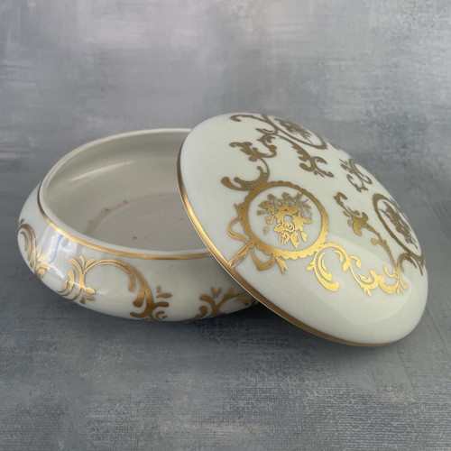 Boite bonbonnière porcelaine