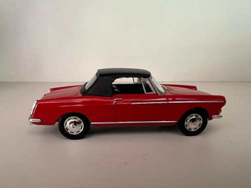 Peugeot 404 cabriolet avec - 404,