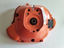 CLOCHE D'EMBRAYAGE    POUR DEBROUSSAILLEUSE HUSQVARNA 333 R