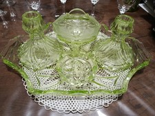 Ancien necessaire de toilette