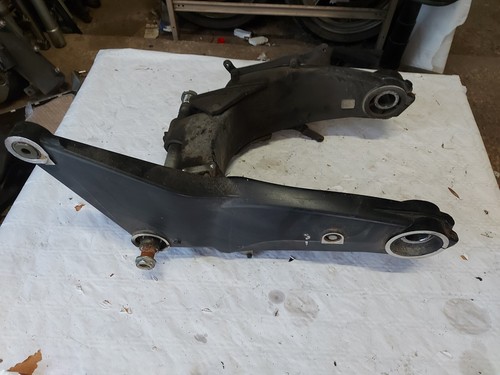 Bras oscillant gilera 800 - gp,