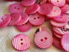 Lot of 10 Antique Pink Mother of Pearl Buttons Flashy Raspberry Striped 1.5cm Mini Ref 709