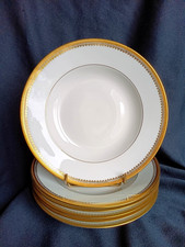 6 assiettes creuses en porcelaine de Limoges blanc frise or