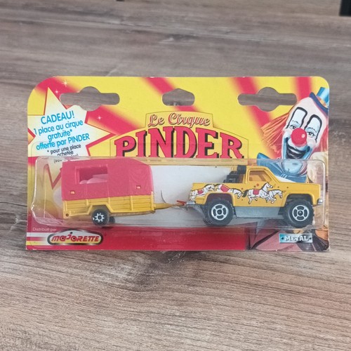 Majorette cirque pinder - cirque,