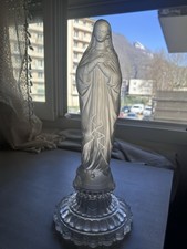 Vierge En Verre