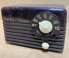 1948 Tele-Tone Model 165 Plastic Table Top Tube Radio Solid Case No Cracks