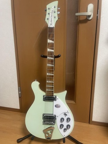 Electric guitar rickenbacker - electric,