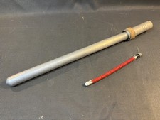 Ancienne pompe à vélo en