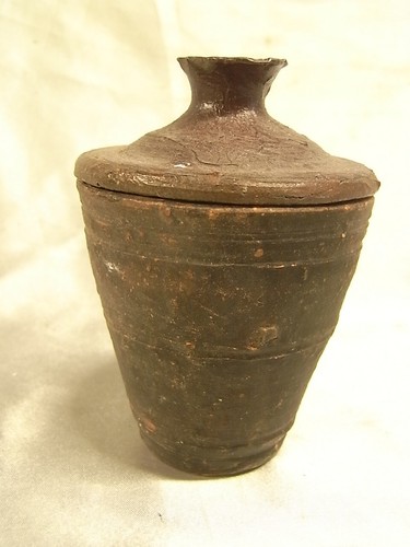 Old covered pot - 🇫🇷,