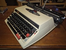 ​Machine à écrire BROTHER