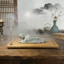 Statue de Bouddha couché