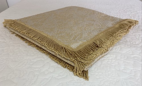 Beige gold tapestry jacquard - gold,