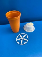 1 Shaker Tupperware ORANGE