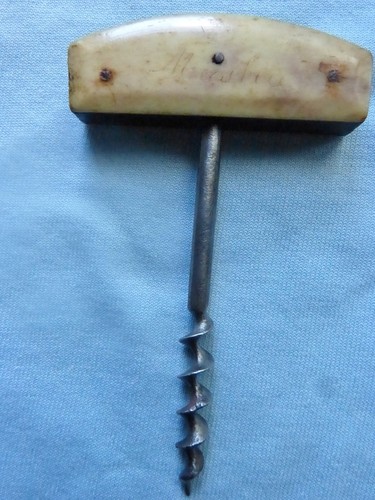 Tire bouchon ancien manche - manche, en