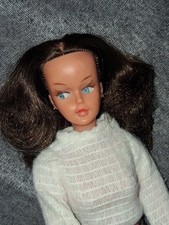 Poupée TRESSY de BELLA tenue