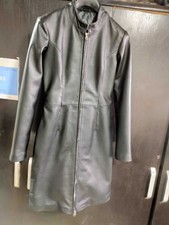 Robe en cuir noir crop motard pour femme. Robe longue slim en peau d'agneau...