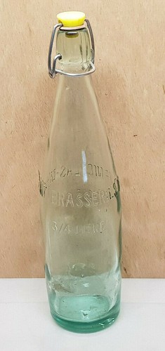Old empty bottle brasserie - empty,