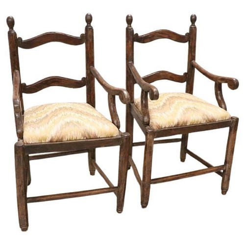 Fauteuils noyer 18ème - en,