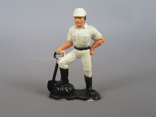 B717 vintage figurine homme - b717,