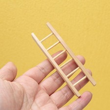 Échelle en bois de maison de