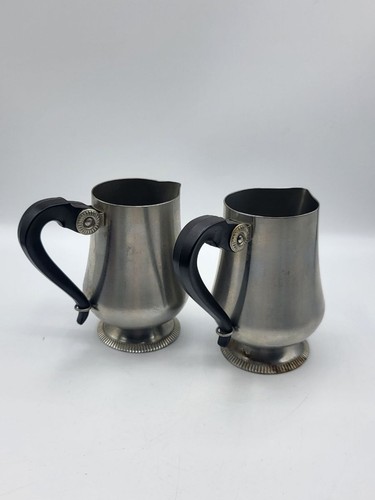 Lot 2 pots - lot, lait