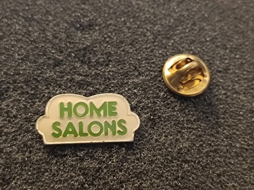 Pin home salons - pin's,